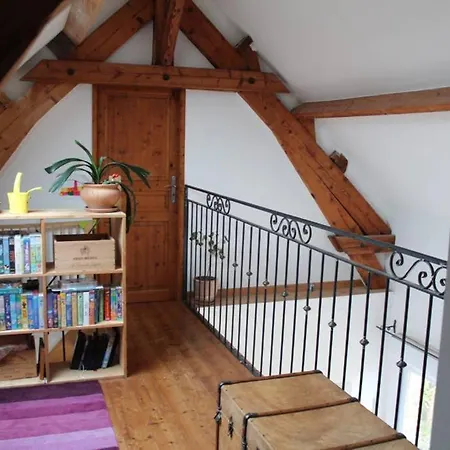 Jolie Maison 2 Chambres - Jardin Дом отдыха *